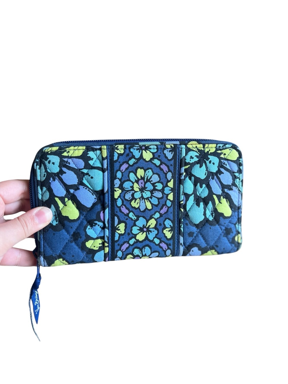 Vera Bradley Accordion Zip Around Wallet Indigo Pop - Retired Pattern - EUC